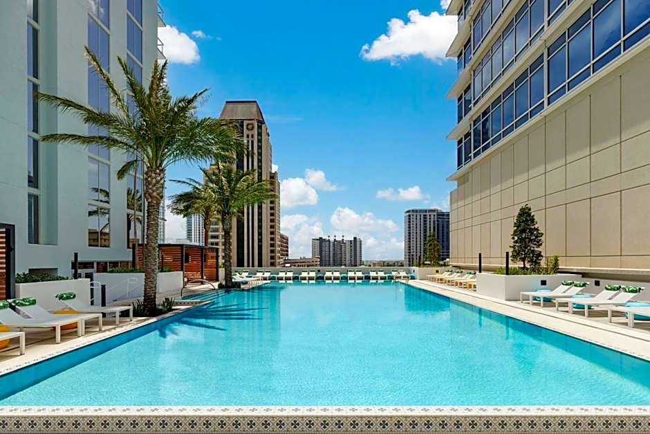 AC Hotel by Marriott St. Petersburg Downtown