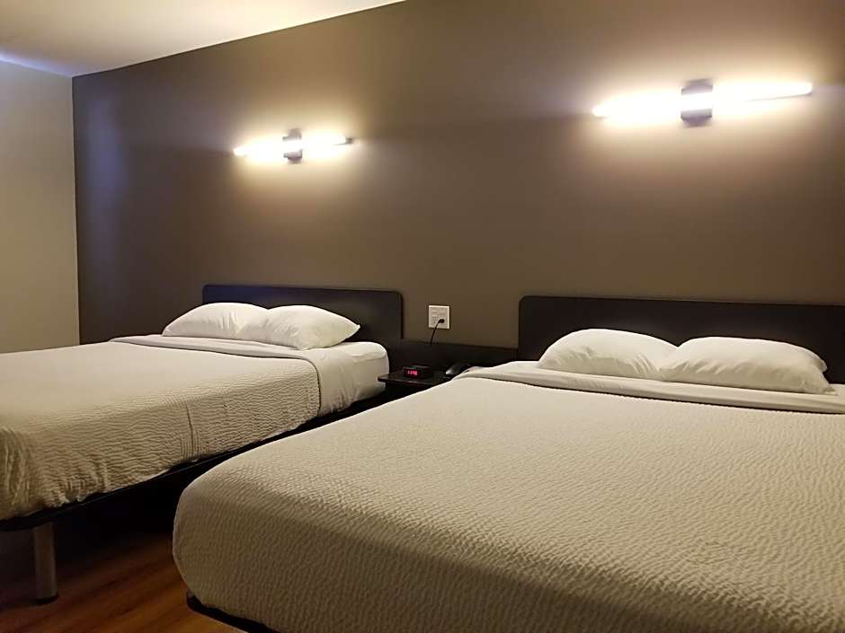 Joys Inn Innisfail, AB