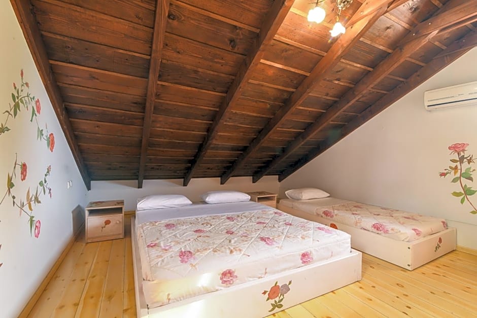 Therianos Traditional Villas