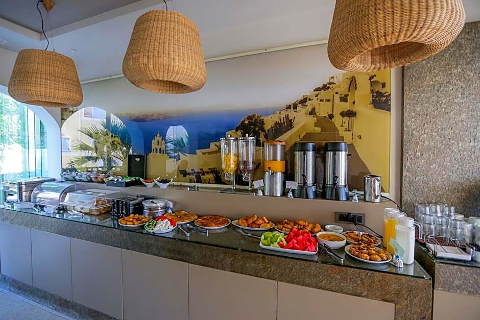 Anassa Deluxe Suites