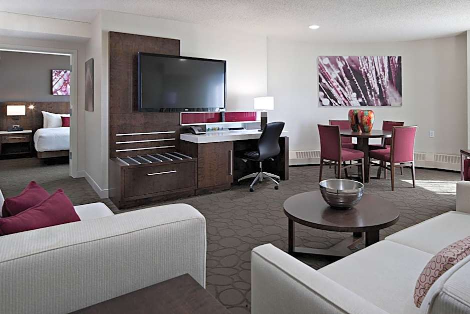 Delta Hotels by Marriott Edmonton South Conference Centre