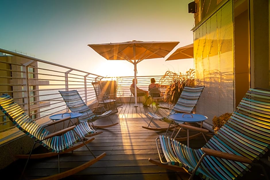 Savoy Sea Side Hotel