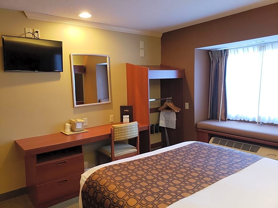 Microtel Inn & Suites Dover by Wyndham