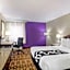 La Quinta Inn & Suites by Wyndham Springfield South