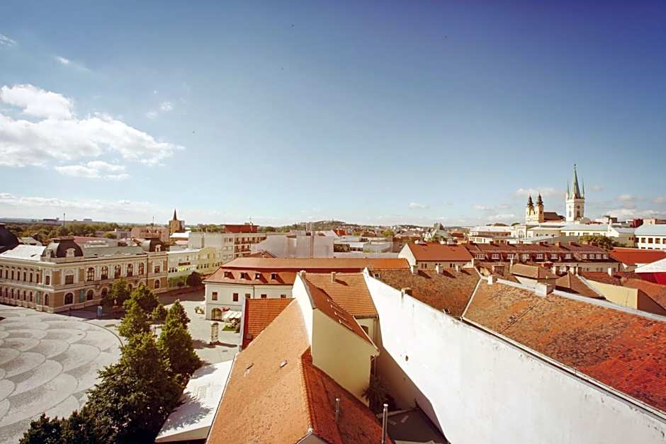 City Hotel Nitra with free parking