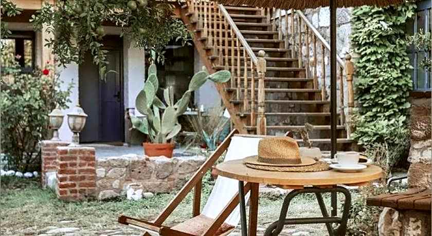 Attalos Suites Hotel