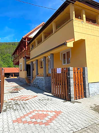Rajni Panzió