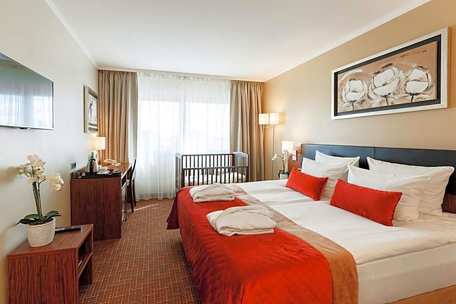 Avalon Hotel & Conferences