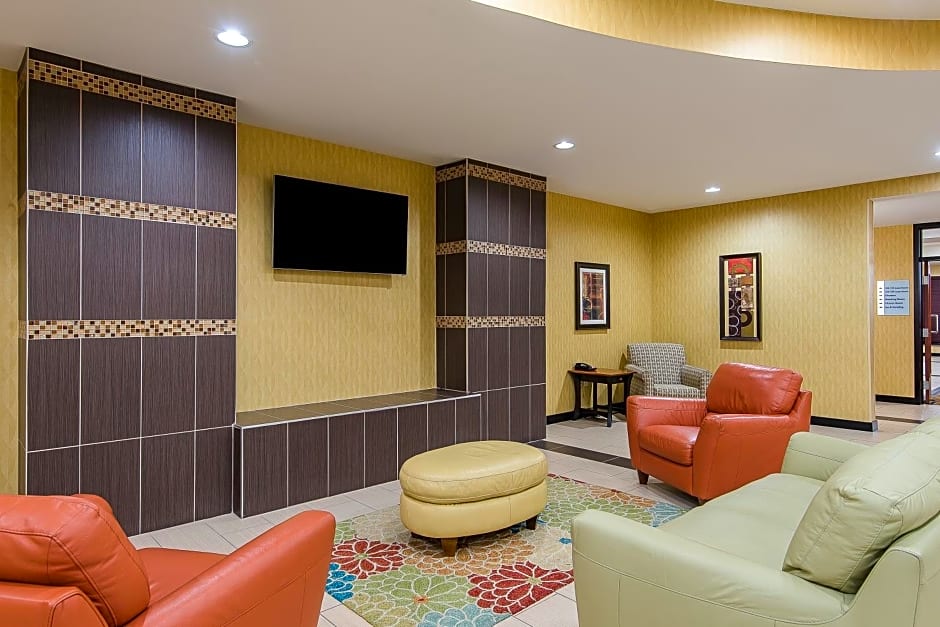 Holiday Inn Express and Suites Lafayette East By IHG