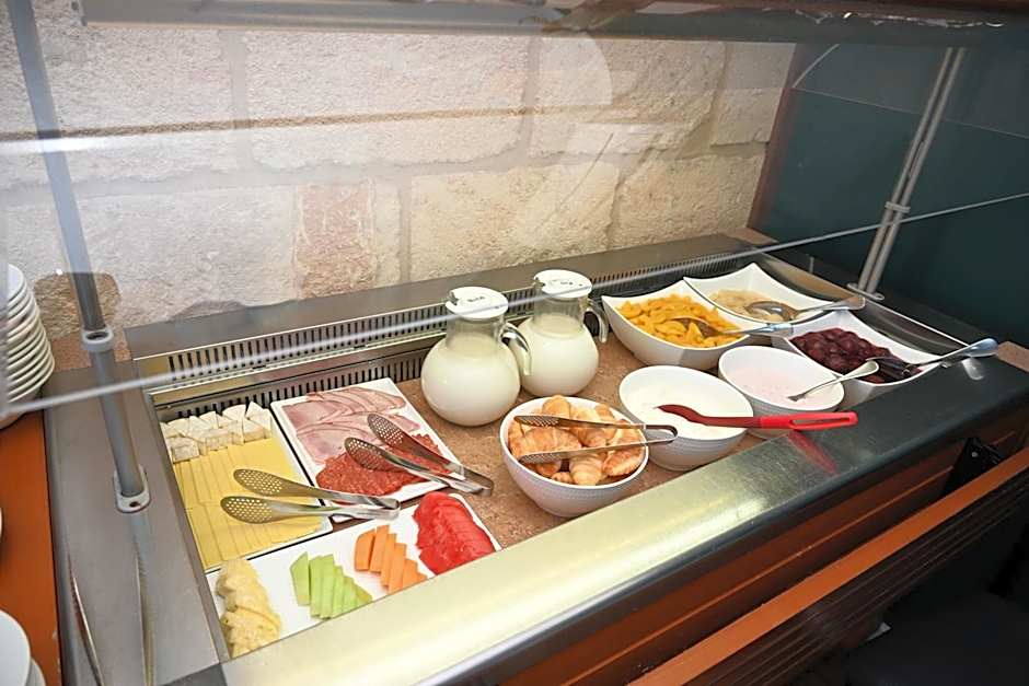 Hospitality Geraldton, SureStay by Best Western