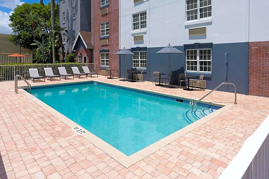 Candlewood Suites Miami Doral By IHG