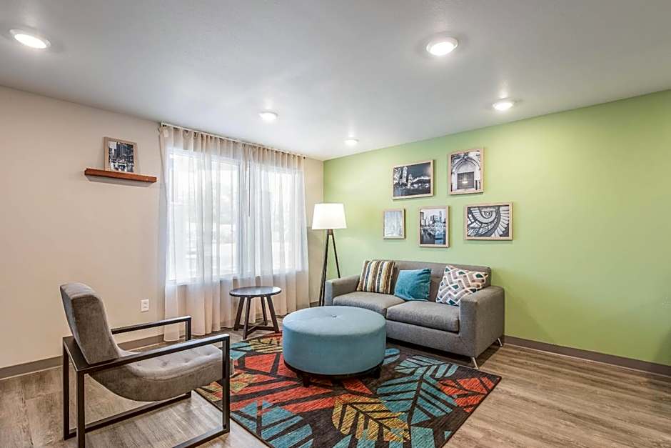WoodSpring Suites Chicago Midway