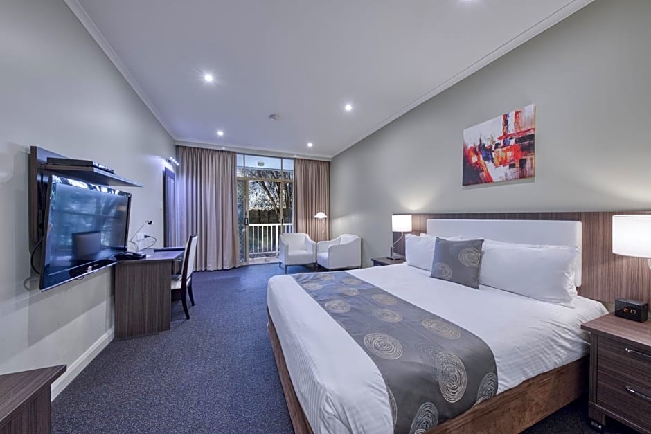 Best Western Airport Motel And Convention Centre