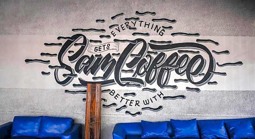 RedDoorz Plus near Sultan Hasanuddin Airport