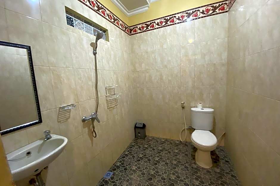 Capital O 93844 Arta Adi Homestay NearBali Zoo