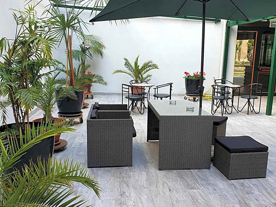 HOTEL PERLA