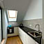 OneLuxStay near Fashion District