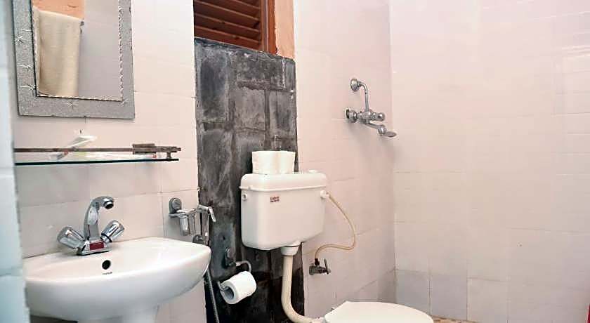 Chitwan Paradise Hotel