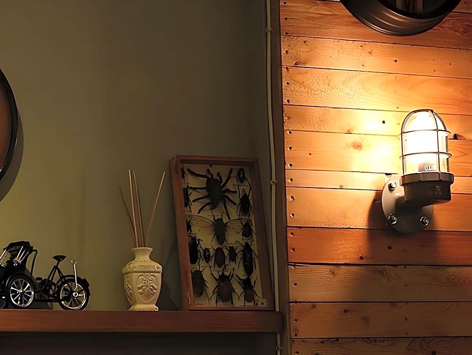 角舍背包客棧 -近火車站