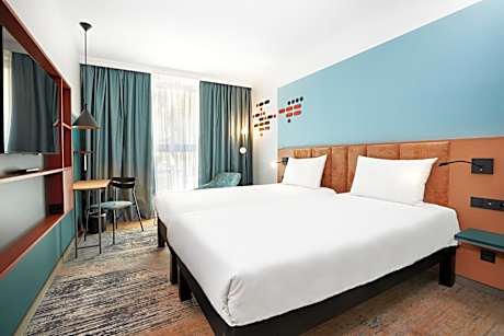 Standard Room with Two Single Beds