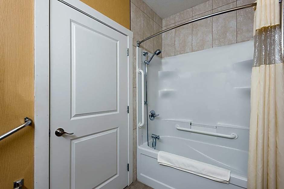 Super 8 by Wyndham Watrous