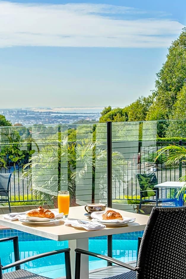 Mercure Charlestown