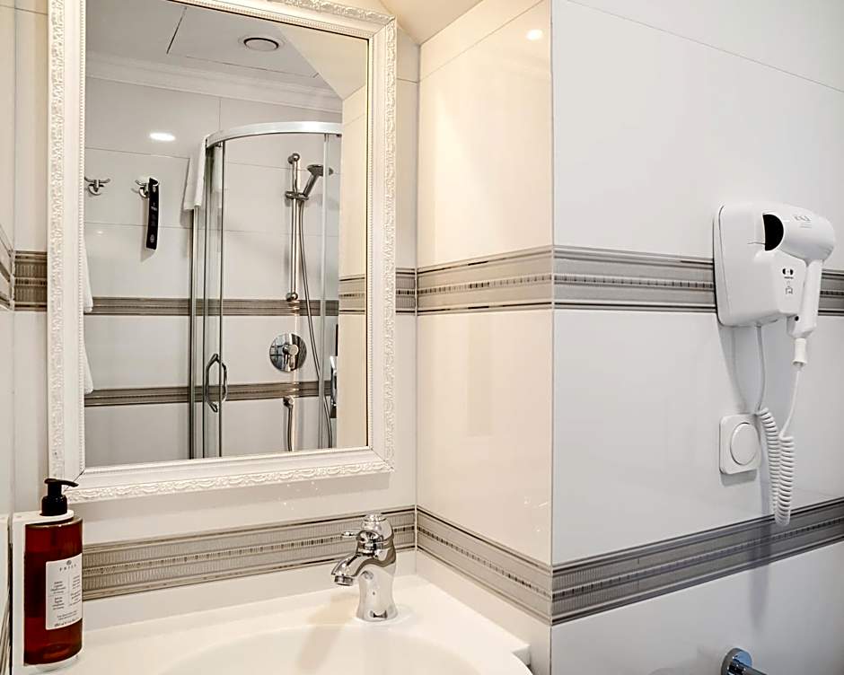 Merci Boutique Hotel