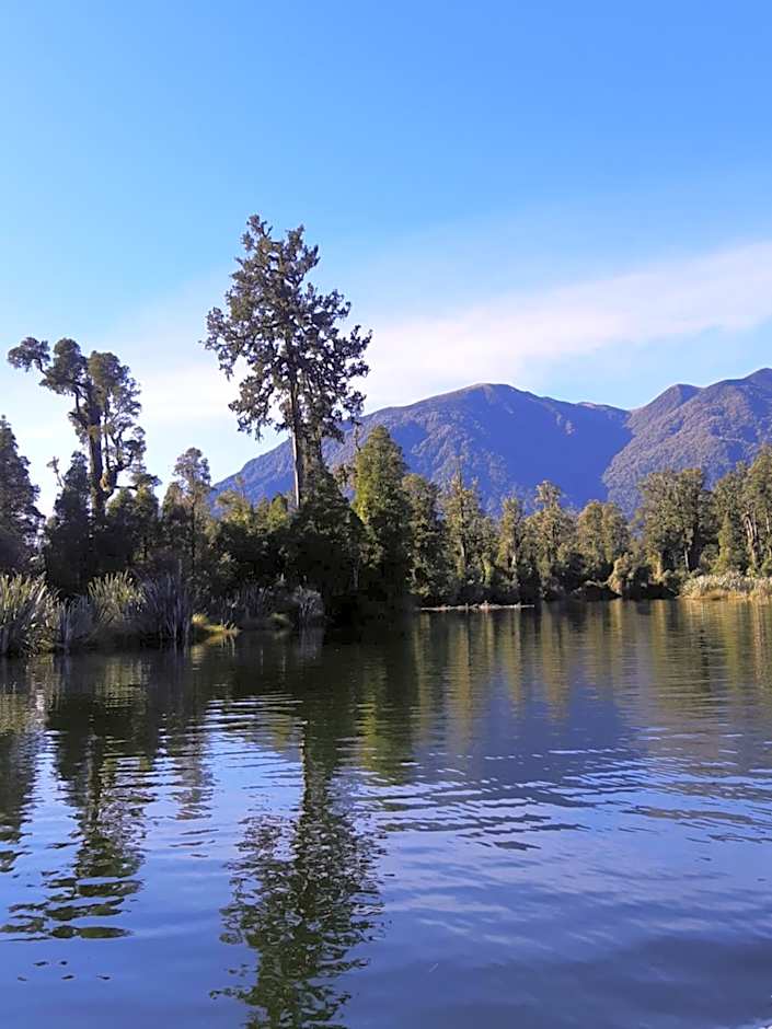 Lake Brunner Eco Lodge