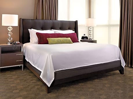 King Room with Accessible Tub - Disability Access