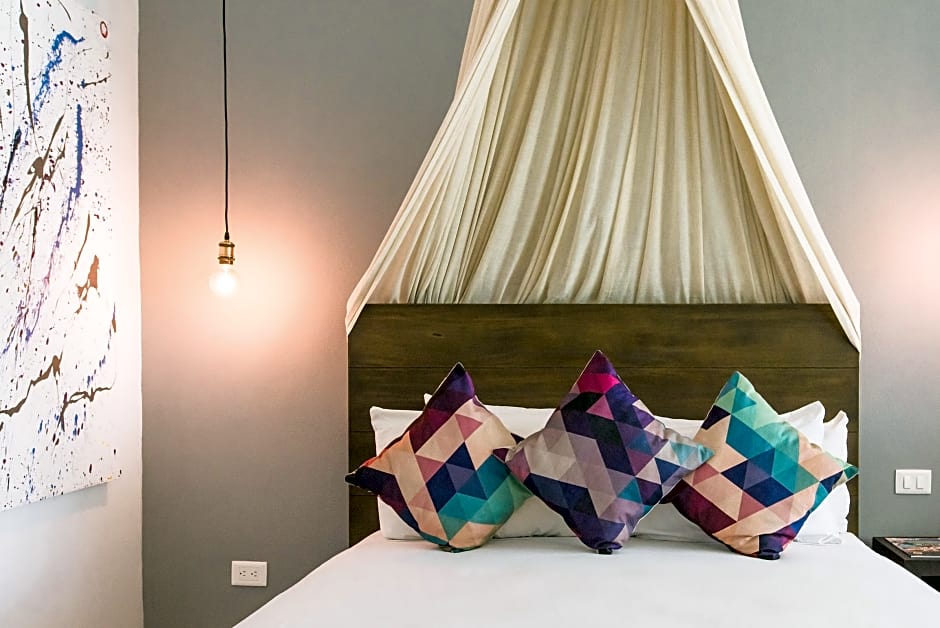 Soho Playa Hotel