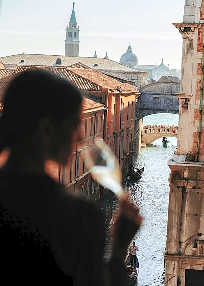 Hotel Al Ponte Dei Sospiri