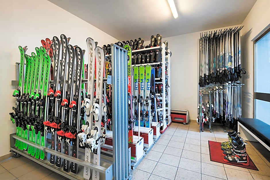 Laguscei Dolomites Mountain Hotel