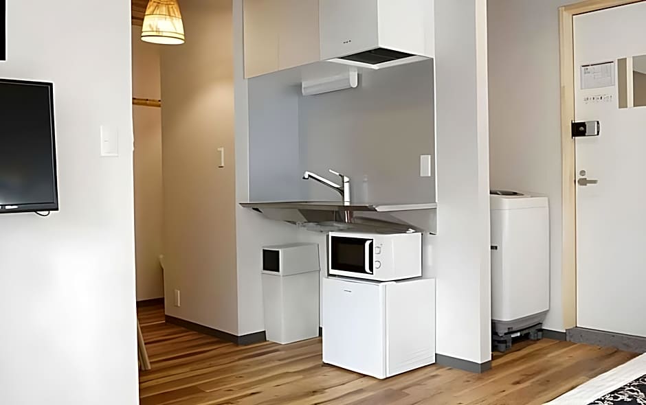 Poly Hostel Osaka