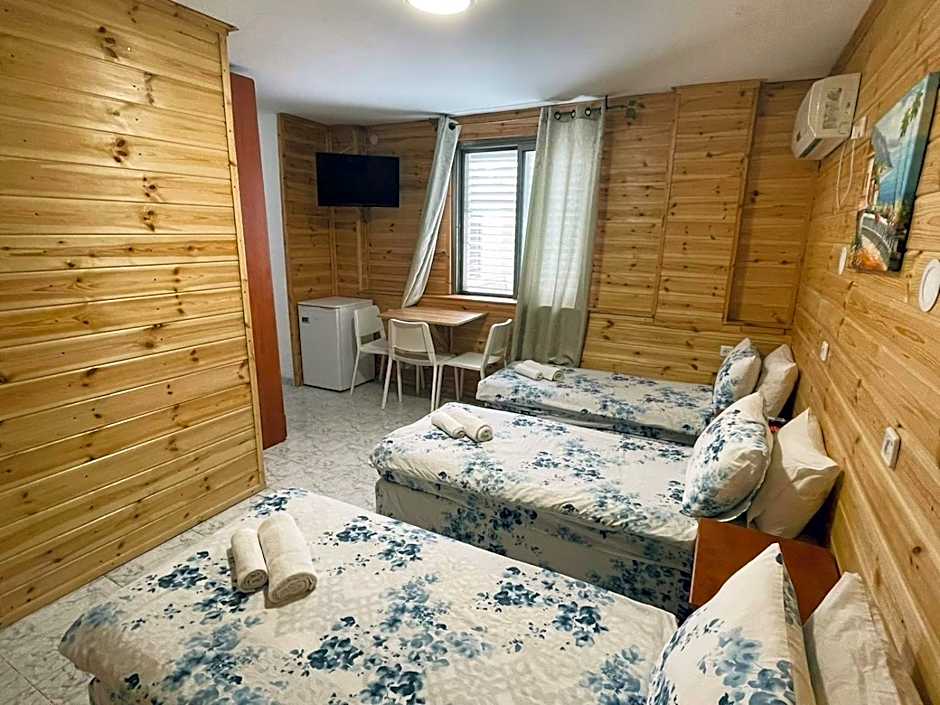 Amigo Hotel On The Beach