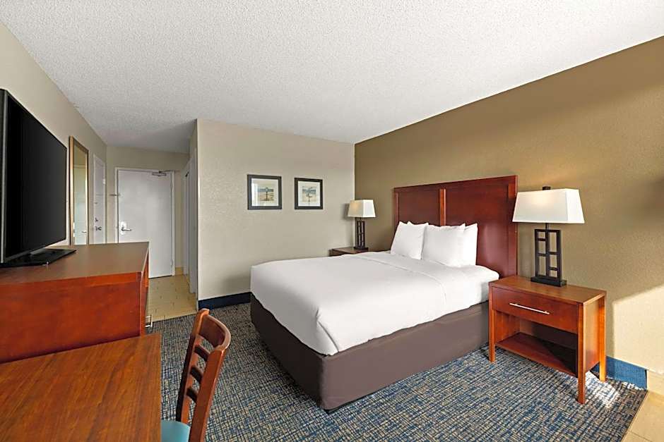 Comfort Inn On The Ocean