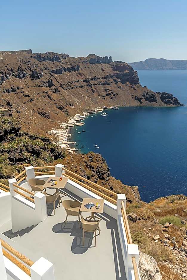 Evanthia Best View Thirassia Island Hotel