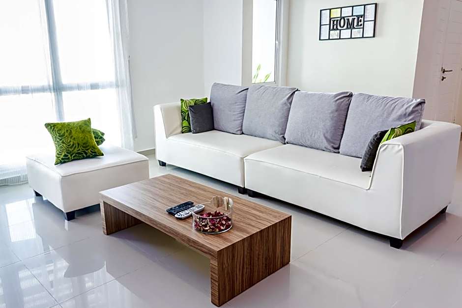 Shamrock Beach Villas Batu Ferringhi Penang