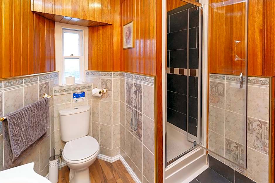 Castle Walk Bed & Breakfast