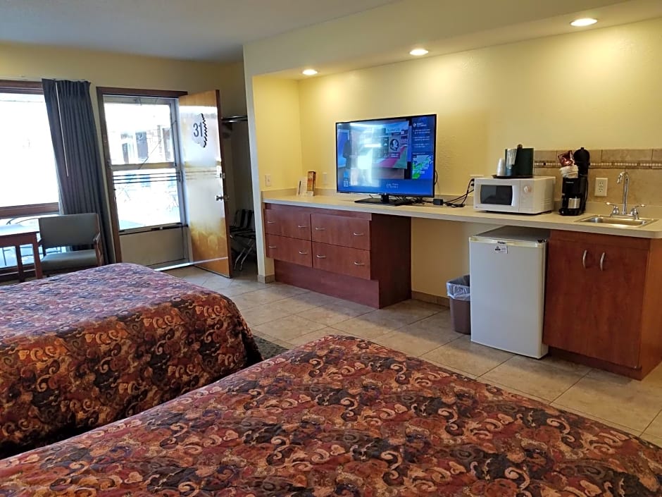 Black Hawk Motel & Suites