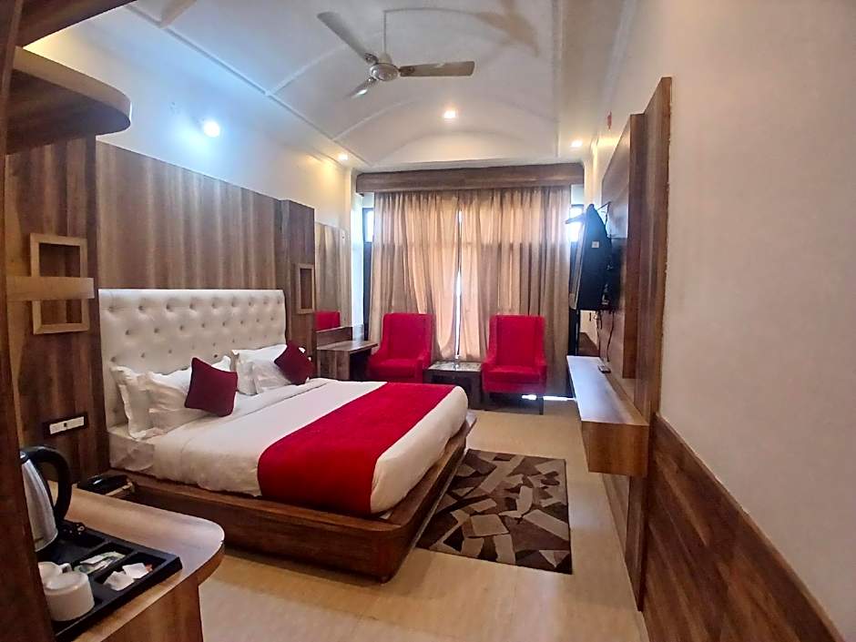 Hotel Grand Hills
