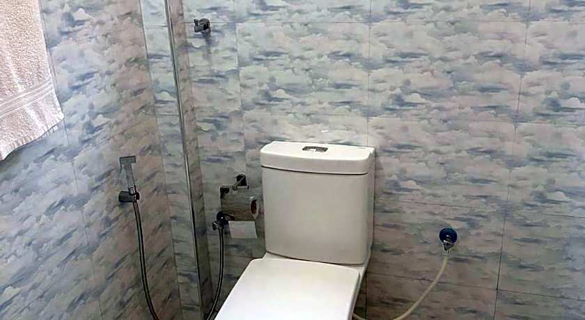 Lahiru Airport Villa