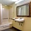 Econo Lodge Inn & Suites