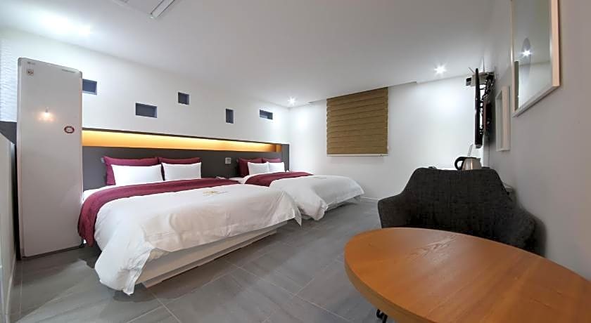 Two Nights Business Hotel