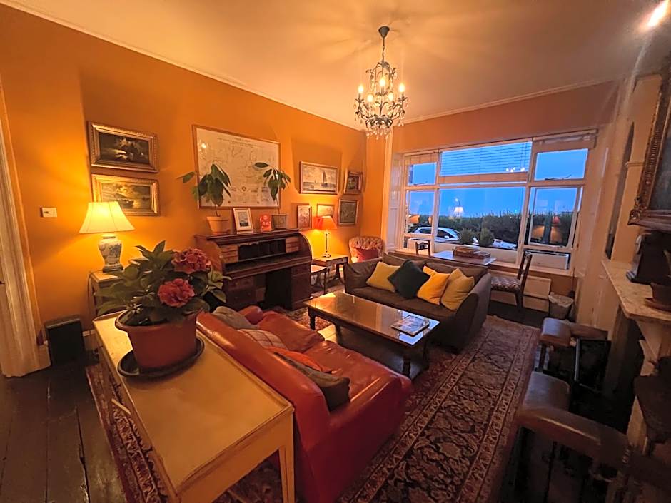 The Royal Harbour Hotel