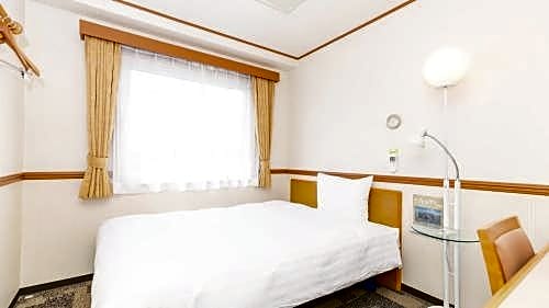 Toyoko Inn Yokohama Nishi-guchi