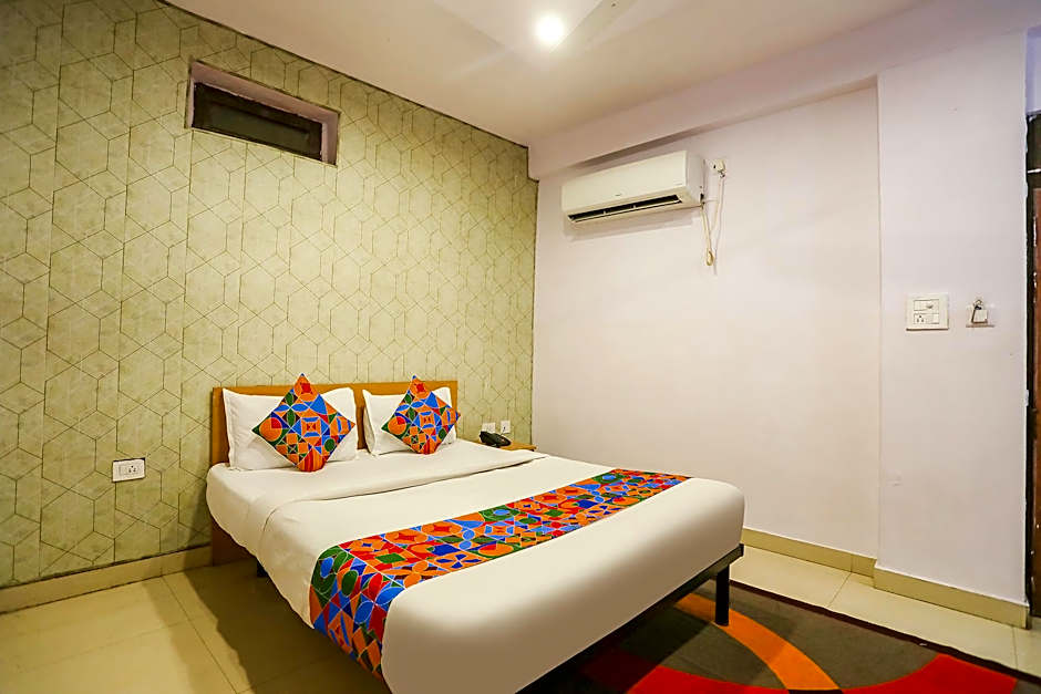 FabHotel Pranjul Inn