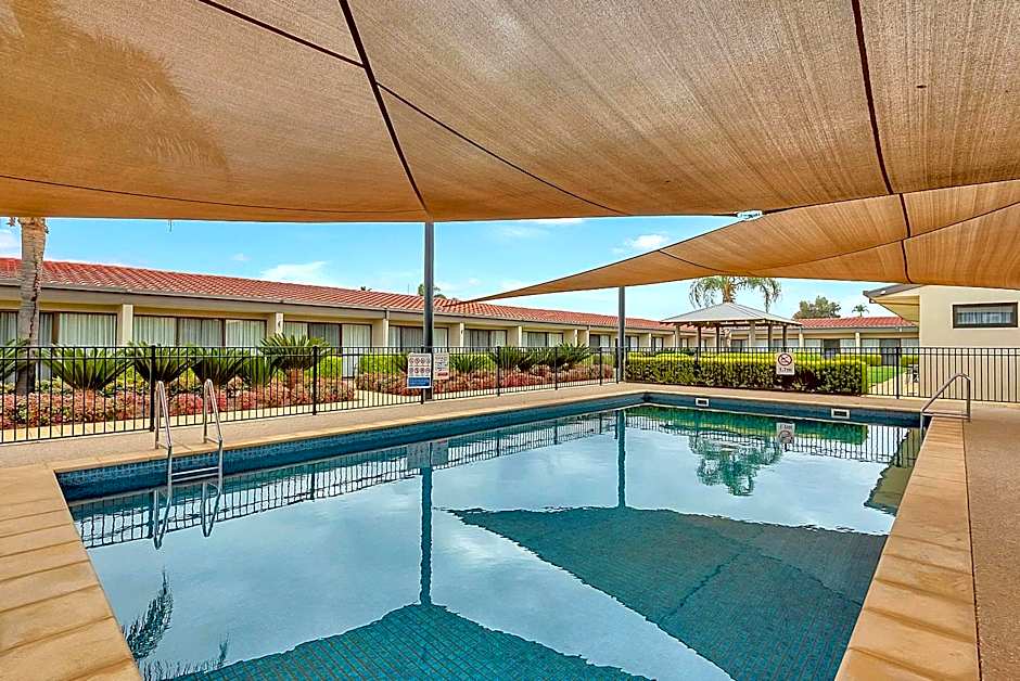 Comfort Inn Deakin Palms