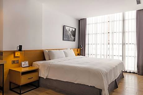 Deluxe Double Room with Balcony