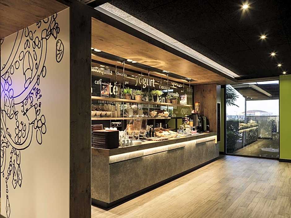 Ibis Budget Málaga Aeropuerto Avenida de Velazquez