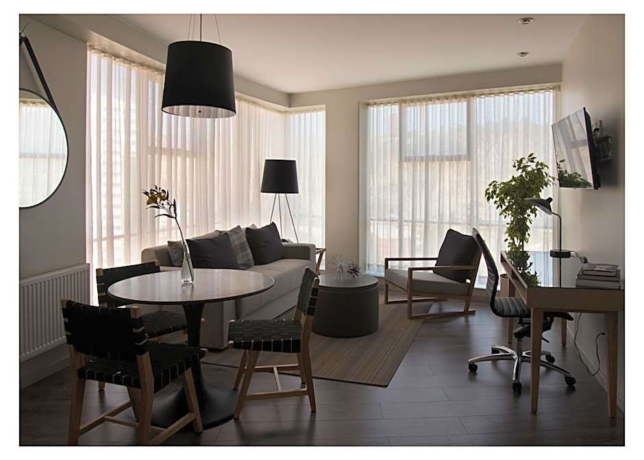 Casa Grande Suites